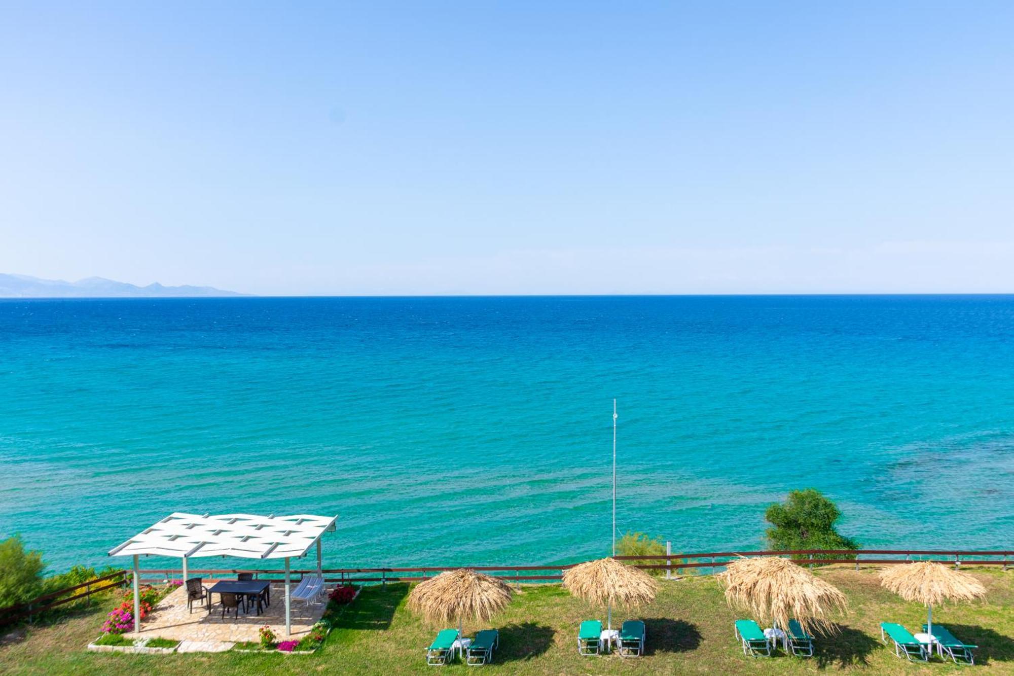 Baywatch Apartments On The Beach By "Elite" Ammoudi Zewnętrze zdjęcie